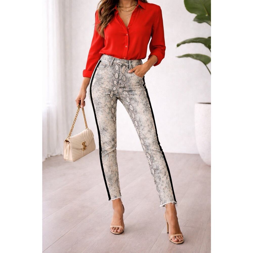 Gianni Bini Snake Print Jeans Womens M Black Side Stripe Raw Hem Stretch Ankle